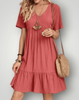 VIVIENNE | V-HALS SOMMERKLEDD - ByRiot