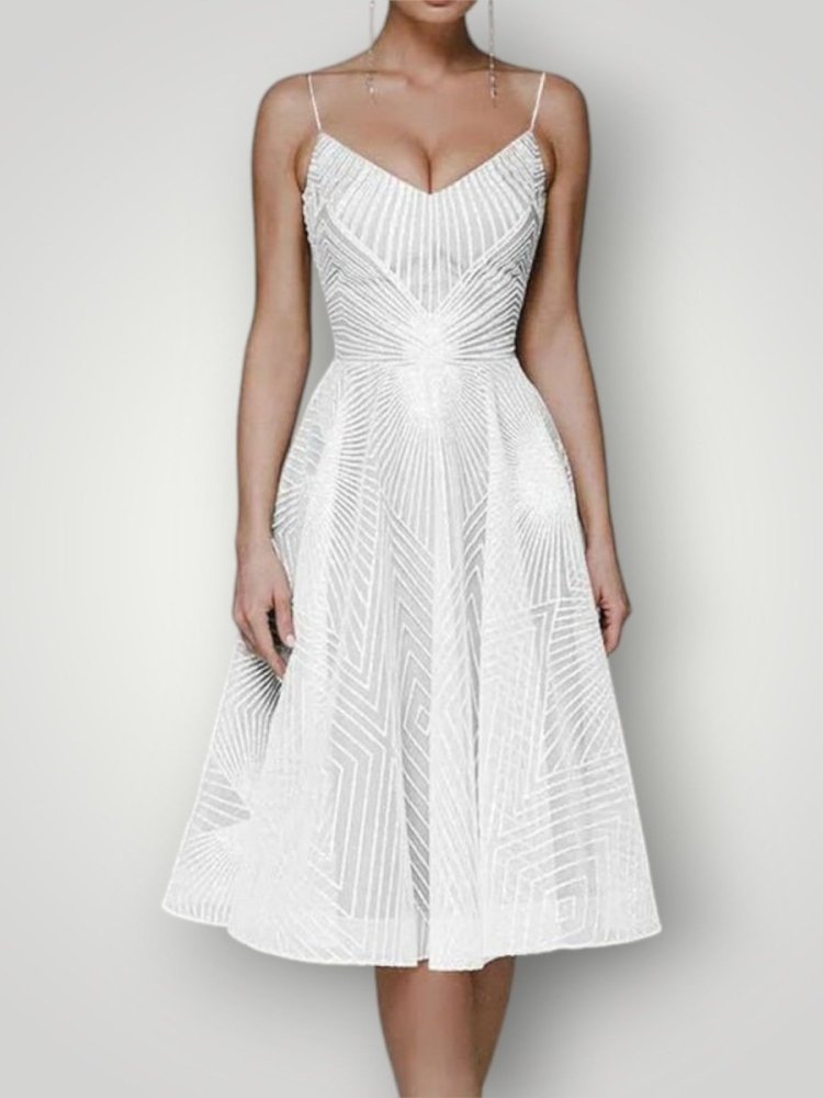 LARA | ÅPEN RYGG ELEGANT KJOLE - ByRiot